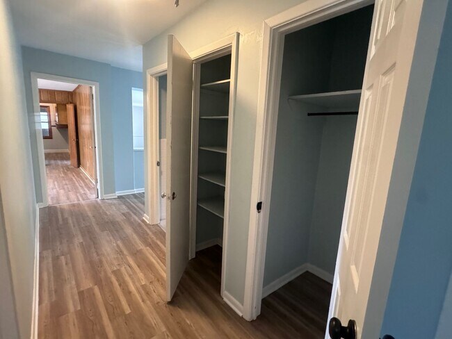 Building Photo - Charming 3 BR/2BA Home in Eastover District