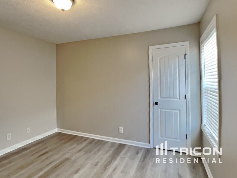 Building Photo - 980 Culverson Ct