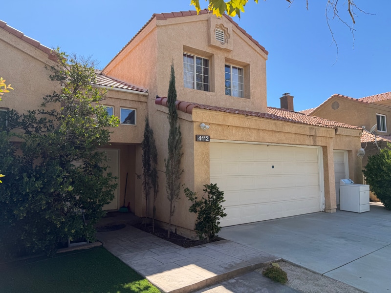 Building Photo - 4112 Lexington Ct