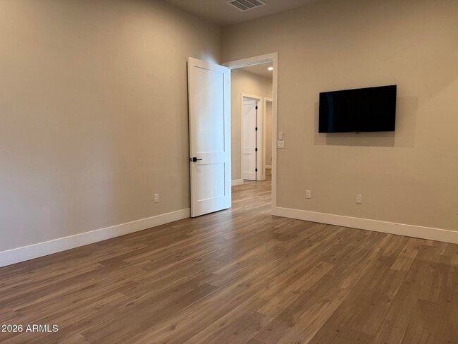 Building Photo - 8736 E Joshua Tree Ln