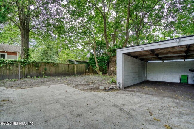 Building Photo - 2805 Park St