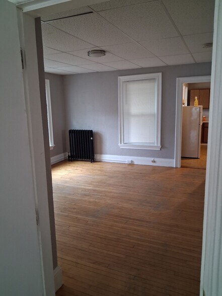 Building Photo - 28 Beacon St