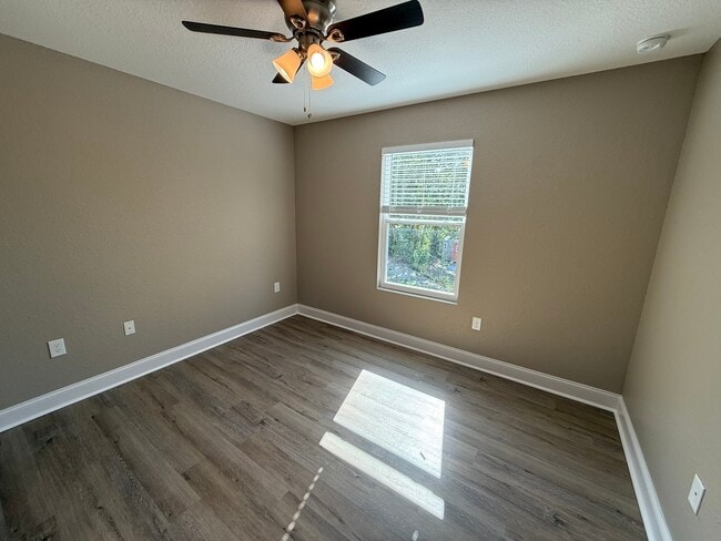 Building Photo - 4189 Radford Rd