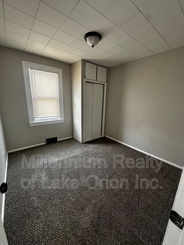 Building Photo - 111 W Cornell Ave