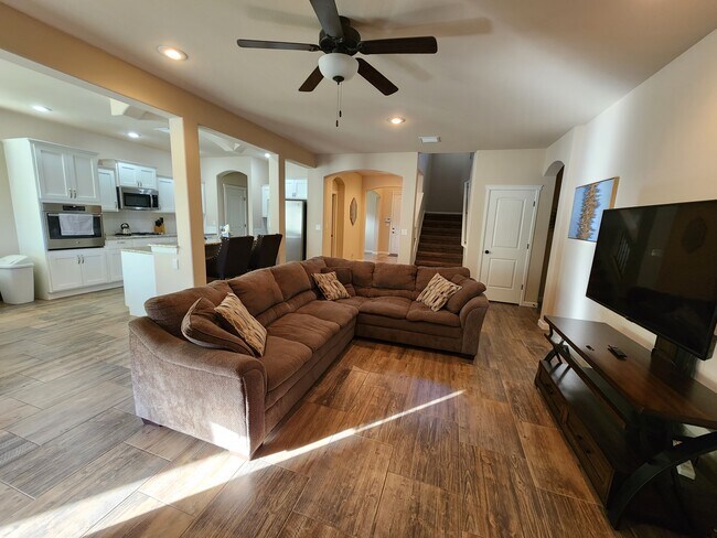 Building Photo - 2171 Enchanted Breeze Dr