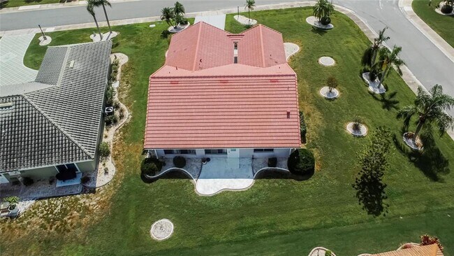 Building Photo - 1831 Wolf Laurel Dr