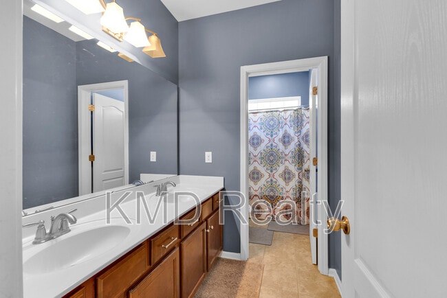 Building Photo - 9312 Ardrey Woods Dr