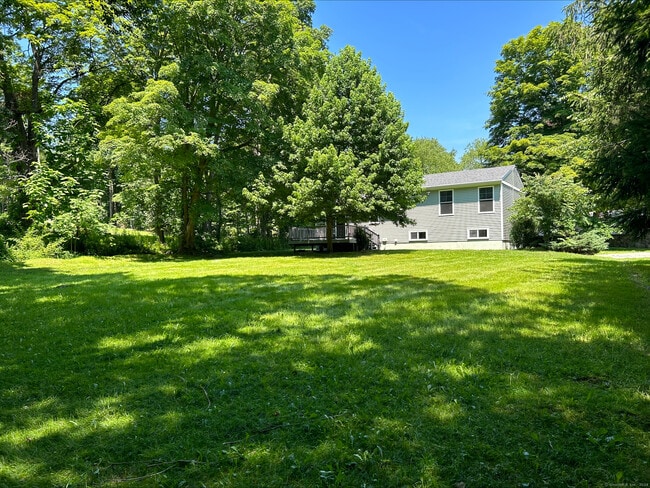 Building Photo - 269 Purdy Hill Rd