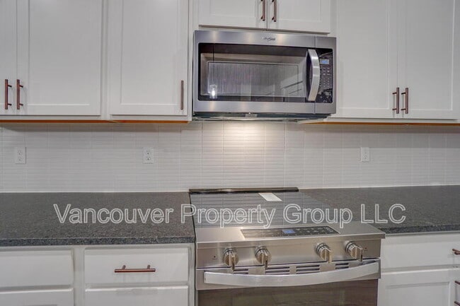 Building Photo - 2217 E Juniper Cir