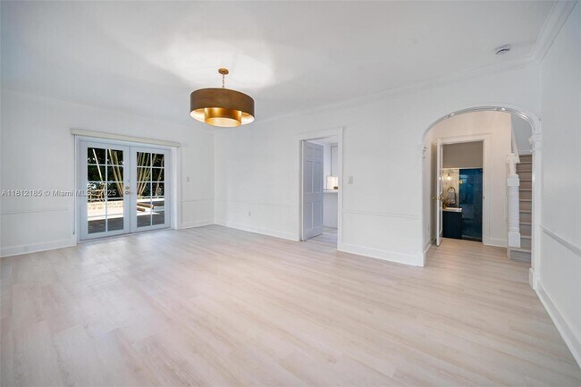 Building Photo - 1457 Certosa Ave