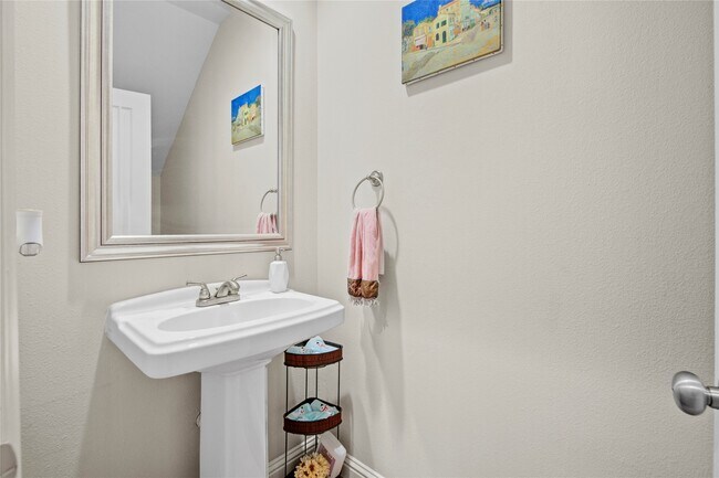 Building Photo - 44 Versante Ct