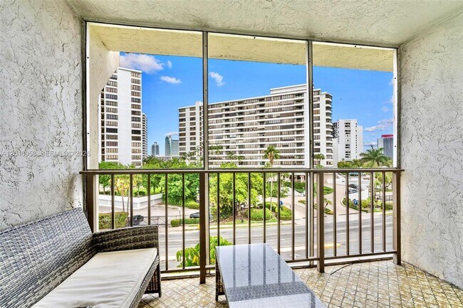 Building Photo - 501 Three Islands Boulevard