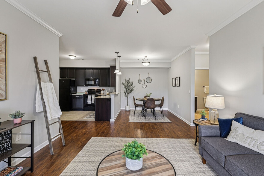 Building Photo - Cumberland Trace Village Apartments