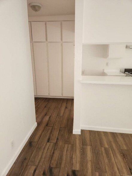 Primary Photo - 316 E Ave Q-7