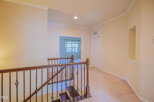 Building Photo - 533 Fumagalli Dr