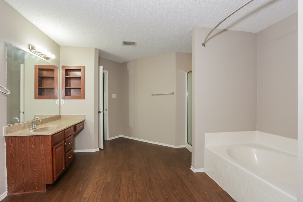 Building Photo - 9936 Sparrow Hawk Ln