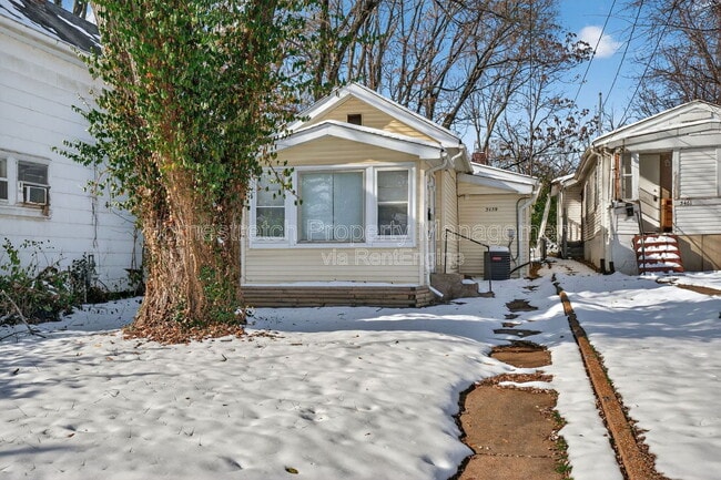 Primary Photo - 5459 Hamilton Ave