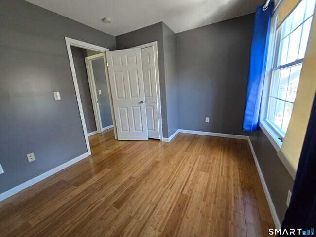 Building Photo - 148 Granfield Ave