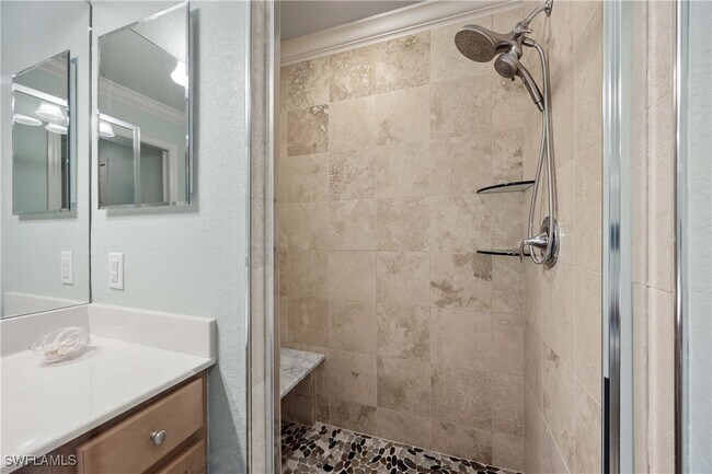 Building Photo - 9735 Acqua Ct