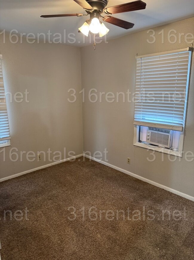 Building Photo - 303 N Emporia St