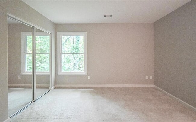 Building Photo - 3115 Park Chase