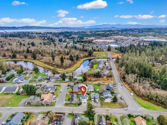 Building Photo - 1536 S Main Ave