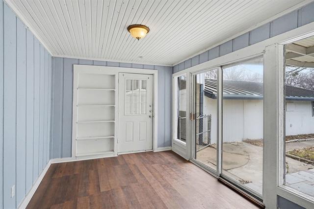 Building Photo - 5421 Buchanan St