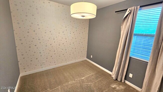 Building Photo - 32029 N 123rd Ln