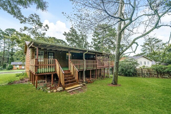 Building Photo - 1922 Ridgemont Road