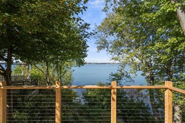 Building Photo - 2 Narragansett Ave