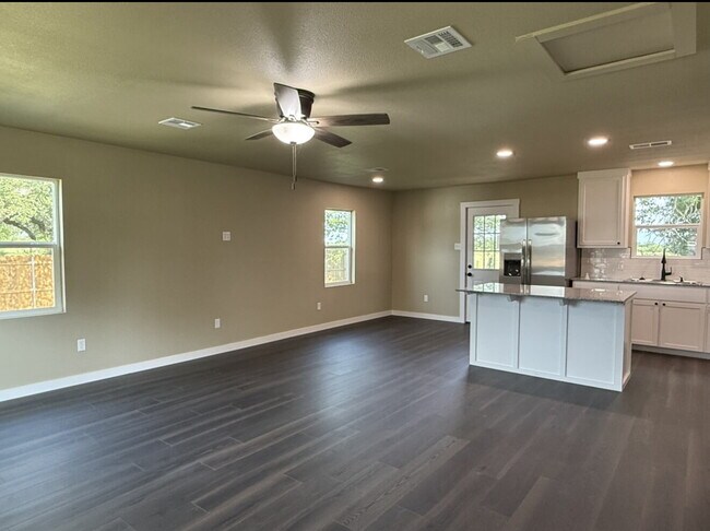 Building Photo - "Charming 2-Bed, 1-Bath Retreat in Lott, TX – 1000 Sq Ft of Cozy Living!"