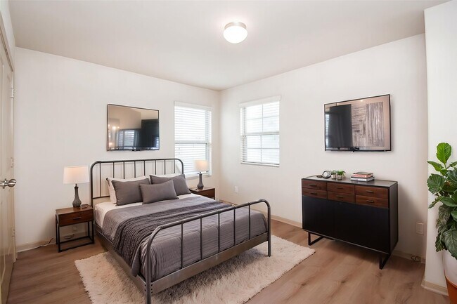 Building Photo - 2106 Harmon Crest Ct