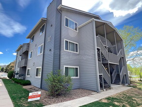 Building Photo - 8100 W Quincy Ave