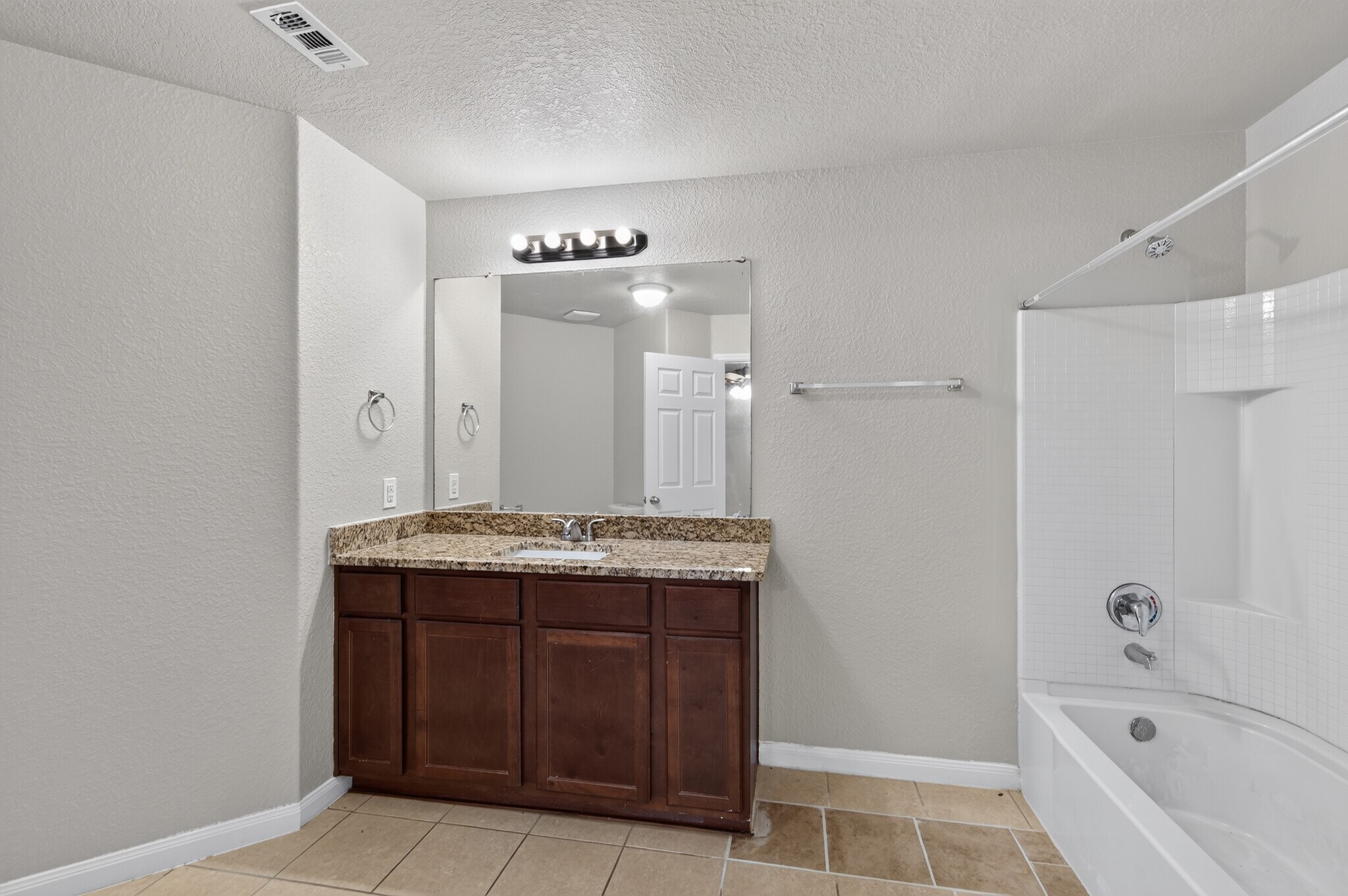 Building Photo - 6531 Luckey Sq