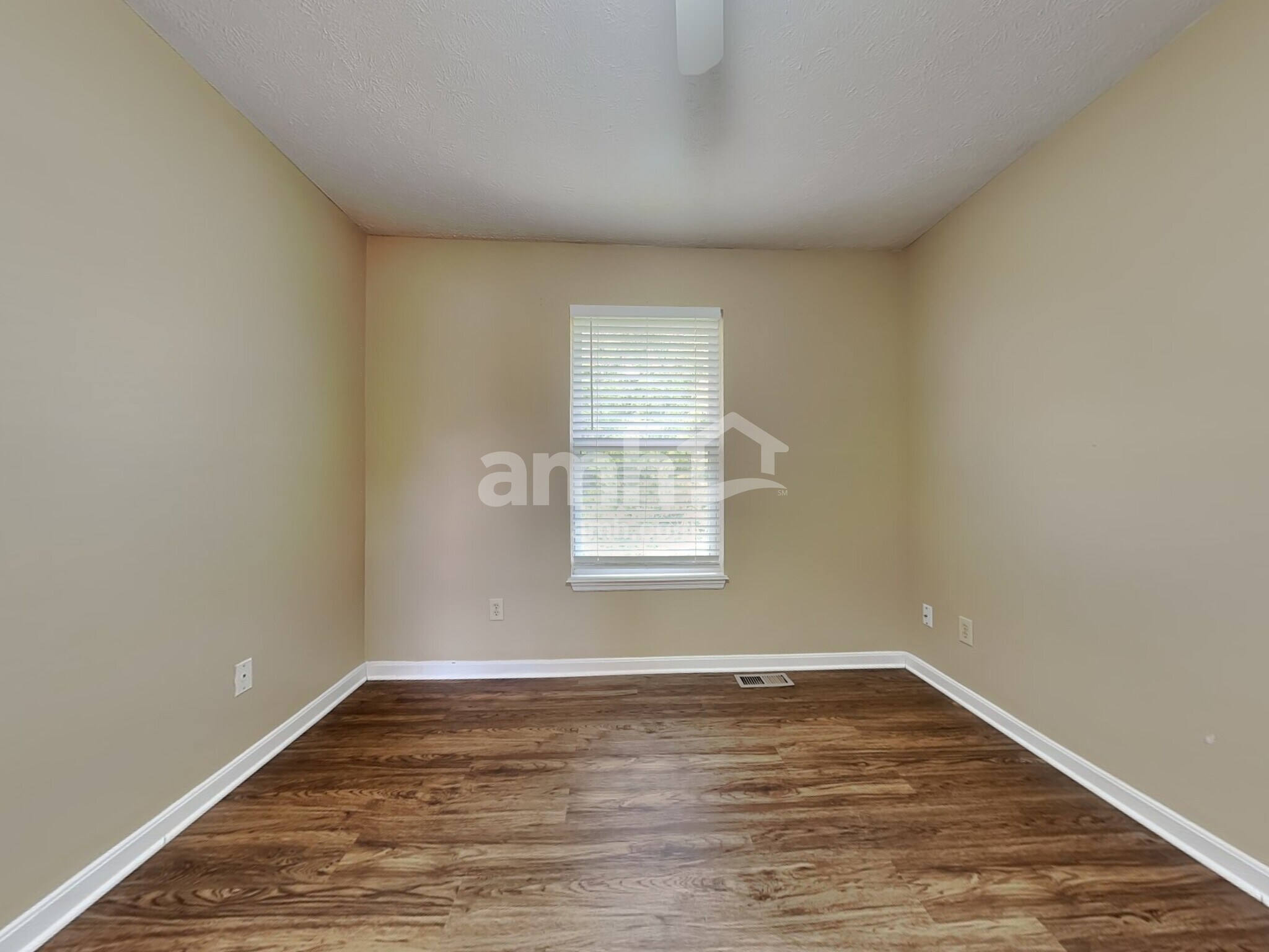 Building Photo - 8676 Woolstone Ct