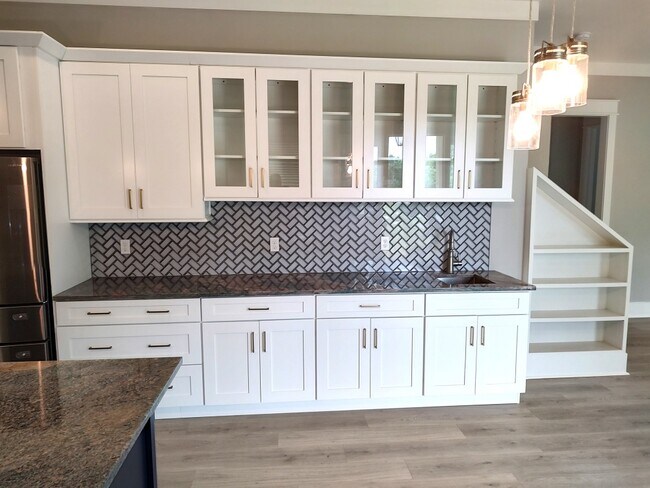 Building Photo - 4088 Biltmore Ave