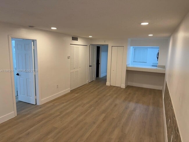 Building Photo - 20520 NW 15th Ave