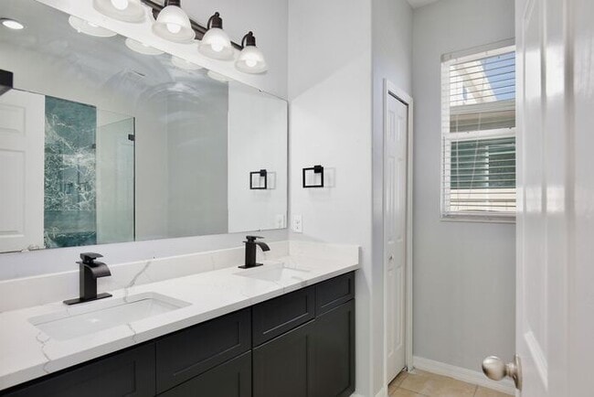 Building Photo - Stylish, Updated 3/2 Home in One of Millennia Park’s Gated Communities! Available Now!