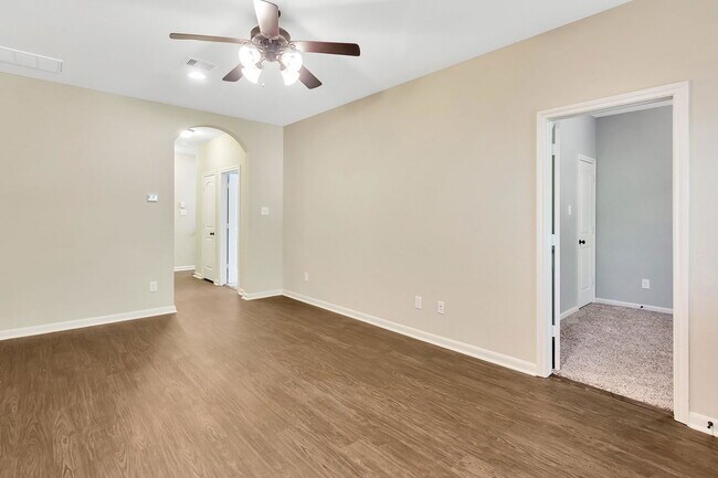 Building Photo - 222 Cheswood Forest Pl