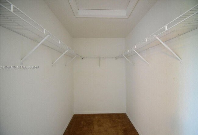 Building Photo - 6037 SW 19th Pl