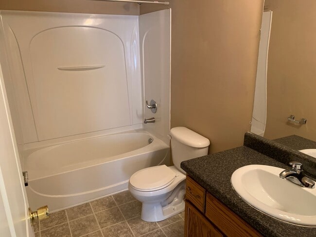 Building Photo - Awesome home near Shelby Farms for Rent! M...