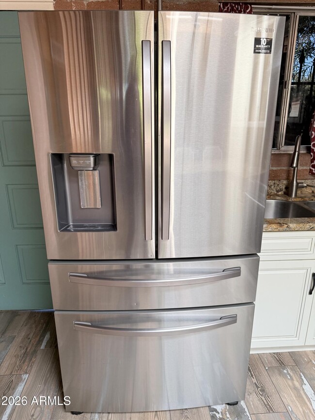 Building Photo - 3032 N 32nd St