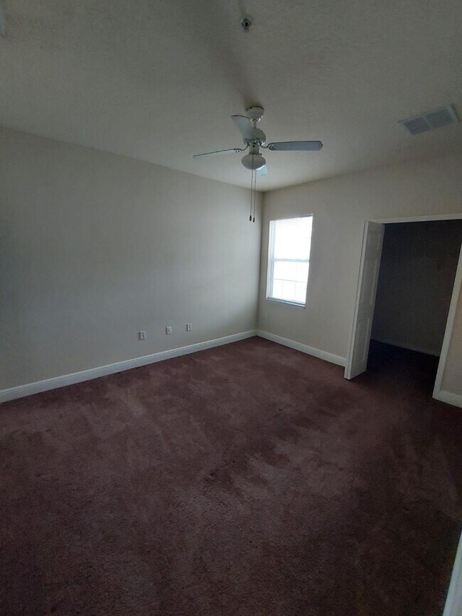 Building Photo - 303 Southern Pecan Cir