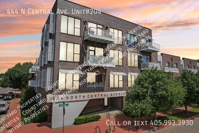Building Photo - 444 N Central Ave