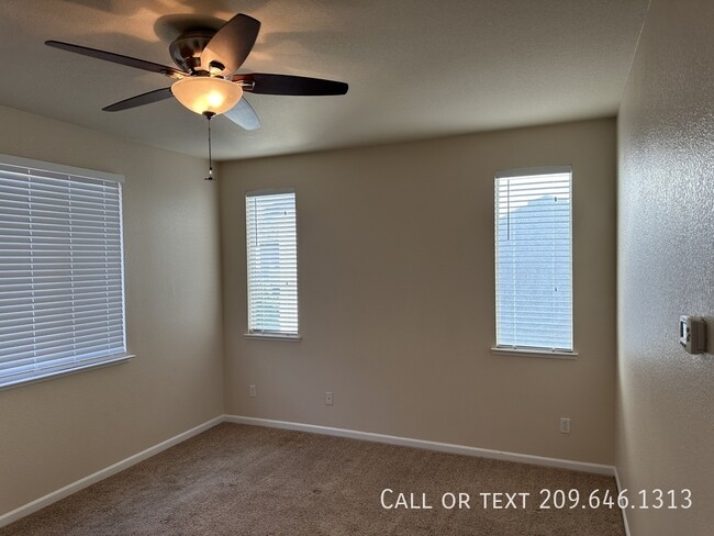 Building Photo - 274 Finchwood Dr