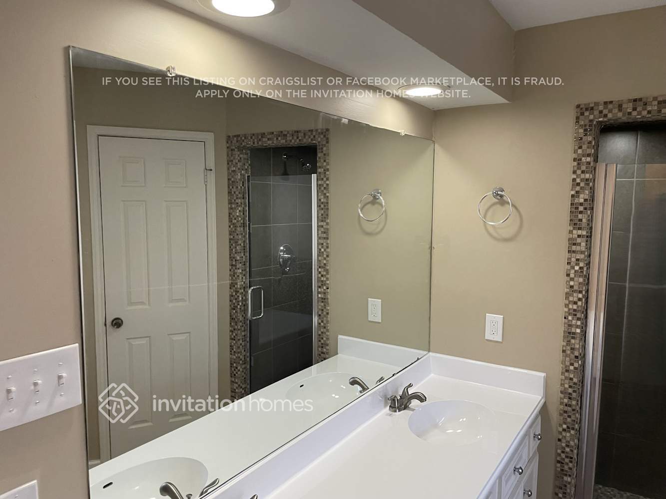 Building Photo - 16923 Windrow Dr