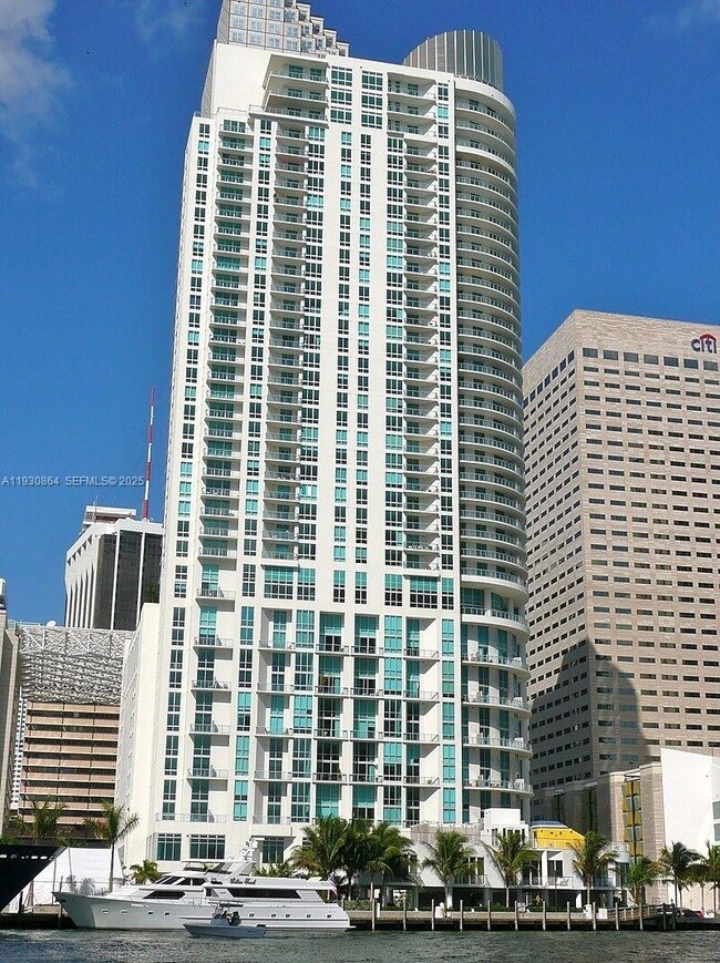 Building Photo - 300 S Biscayne Blvd