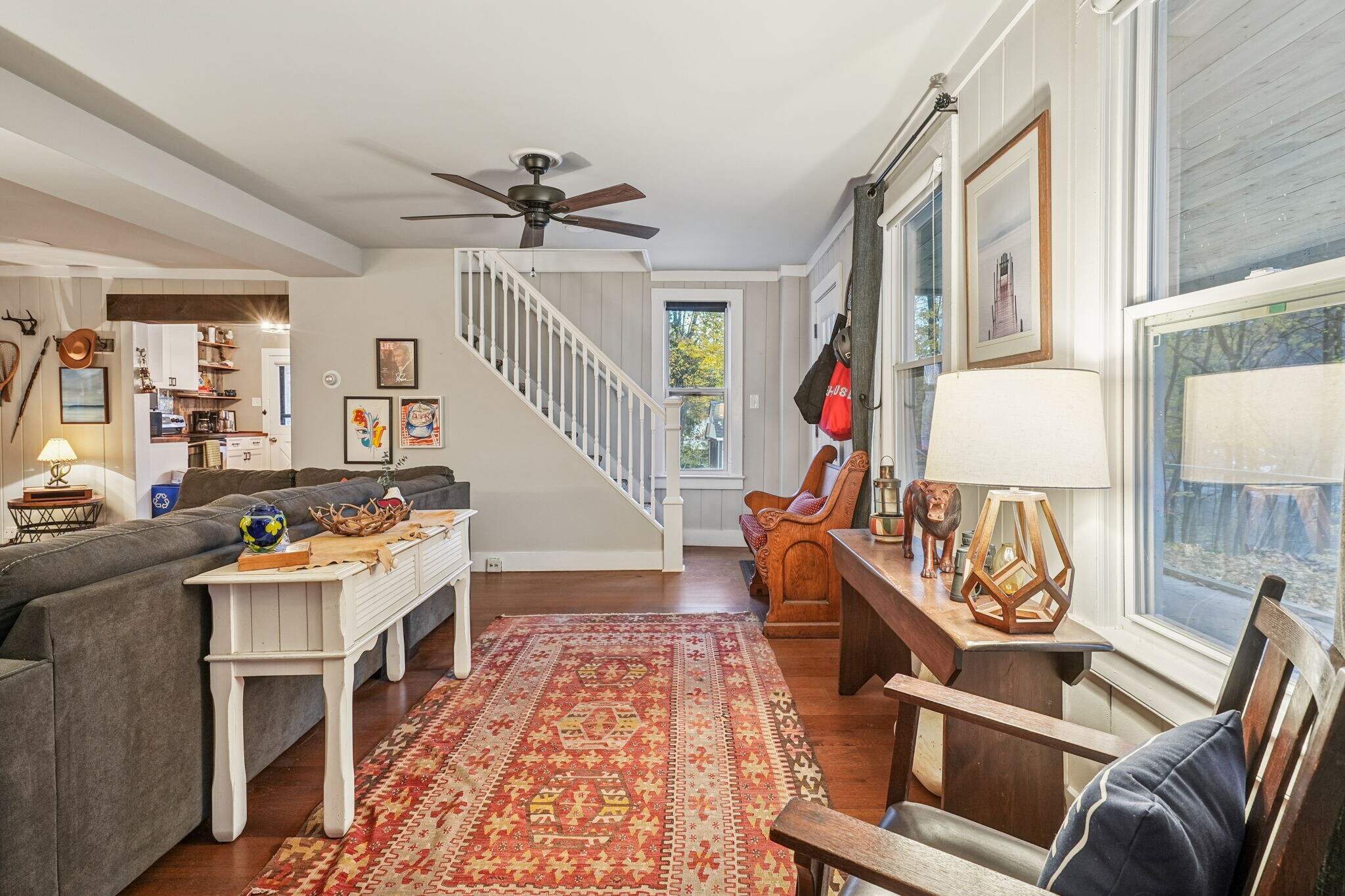 Building Photo - 916 E End Rd