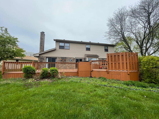 Building Photo - 865 Eaton Ct
