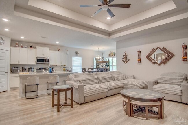 Building Photo - 229 Camellia Dr